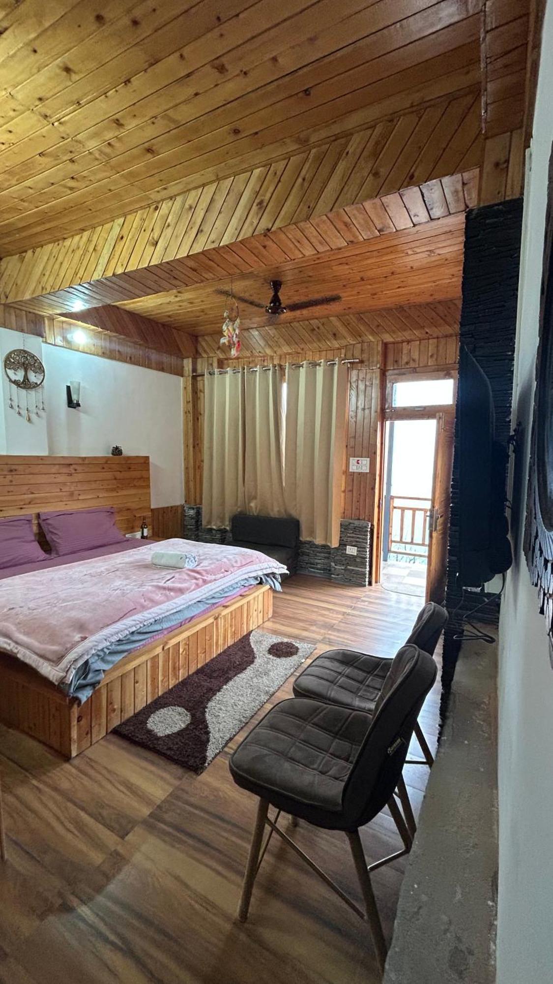 The Himalayan Sukoon Villa Near Jibhi Banjār Zewnętrze zdjęcie