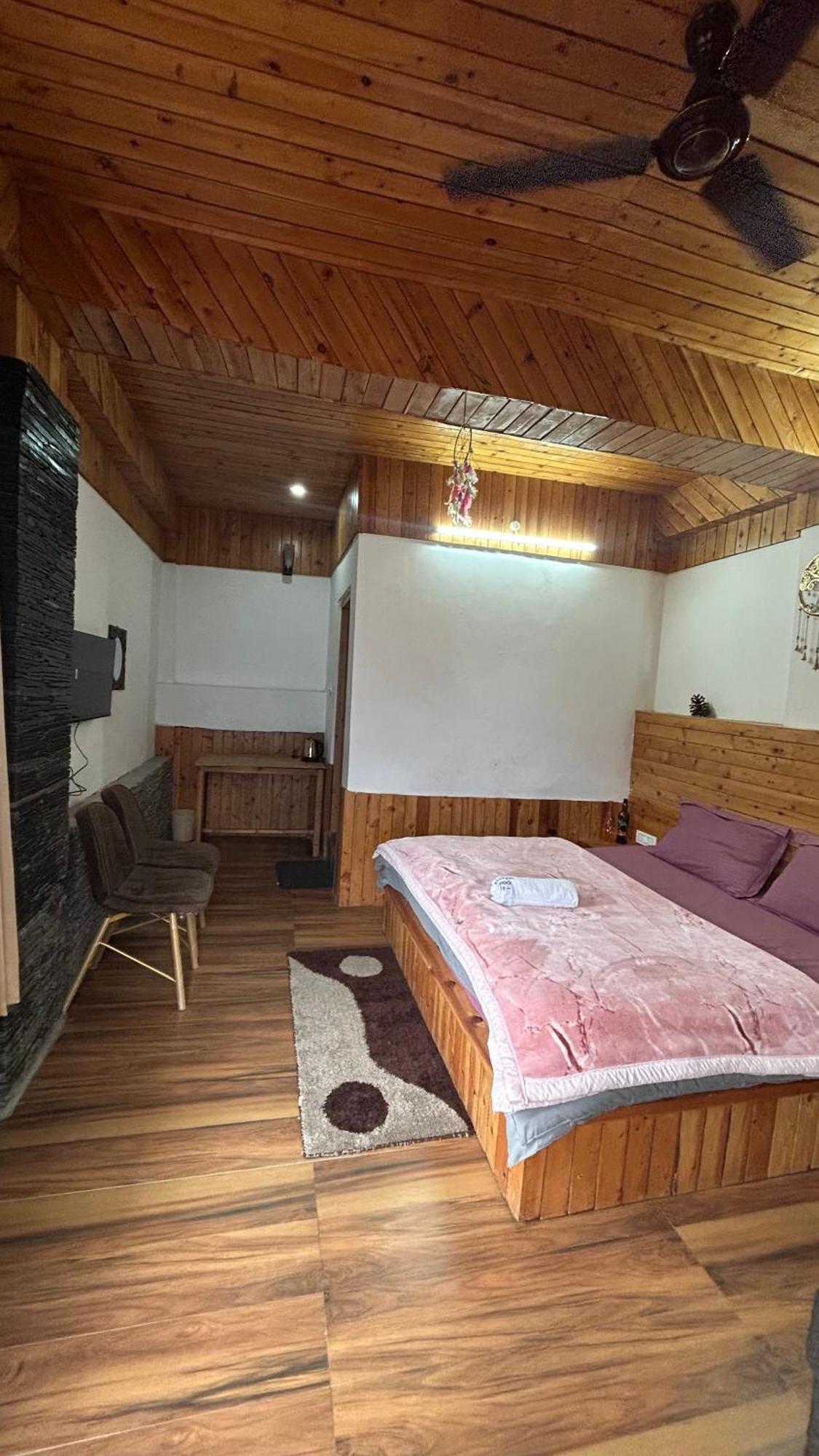 The Himalayan Sukoon Villa Near Jibhi Banjār Zewnętrze zdjęcie