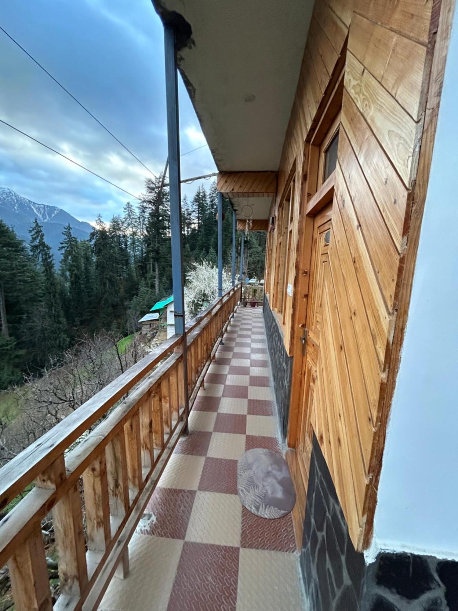 The Himalayan Sukoon Villa Near Jibhi Banjār Zewnętrze zdjęcie